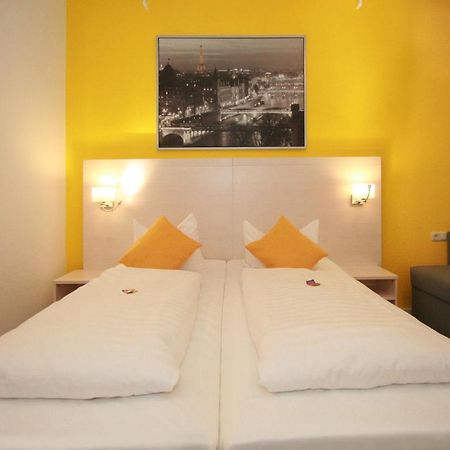 Hotel Roemer Буцбах Екстериор снимка